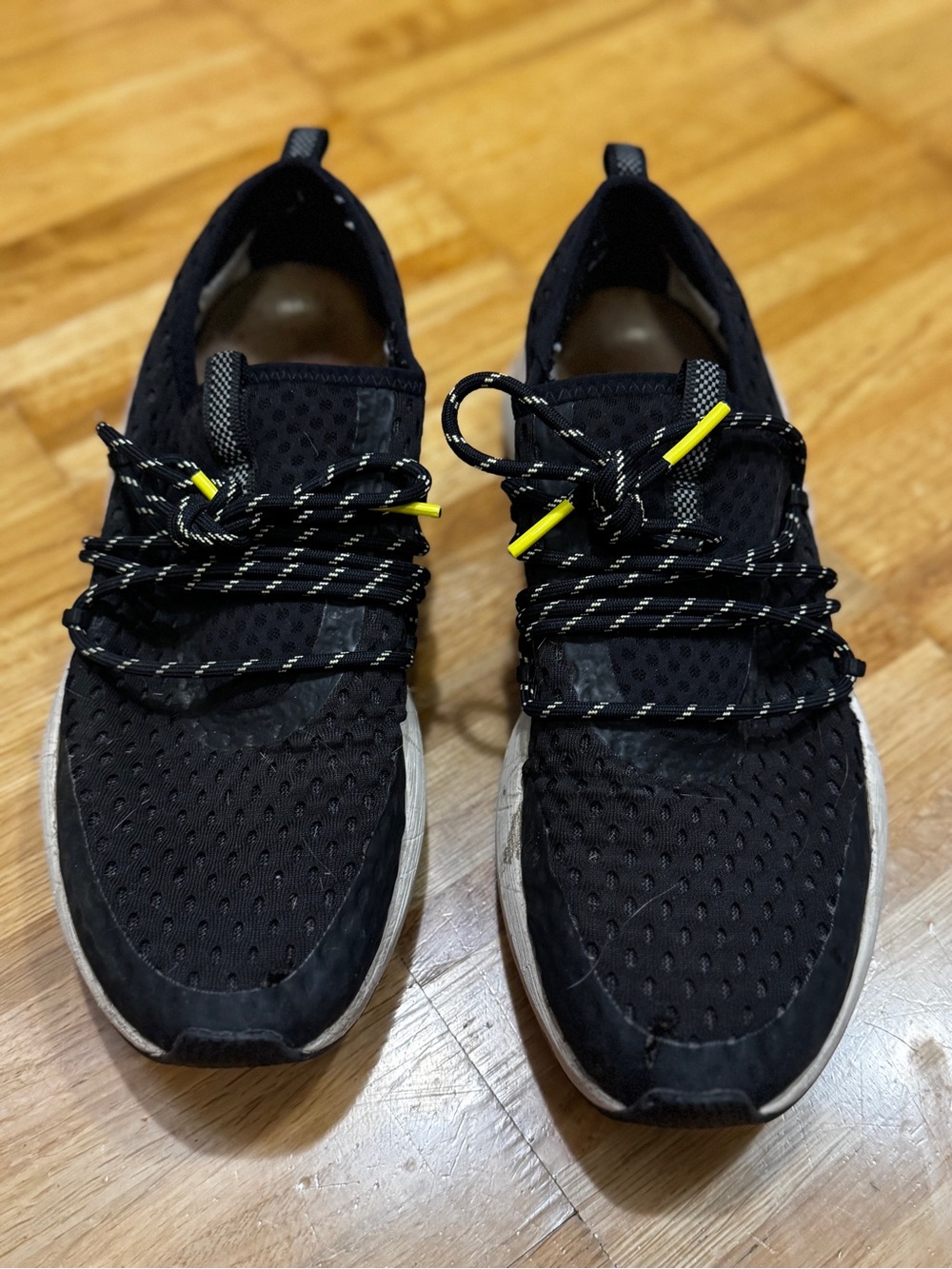 Women’s Sorel Kinetic Sneakers size 10